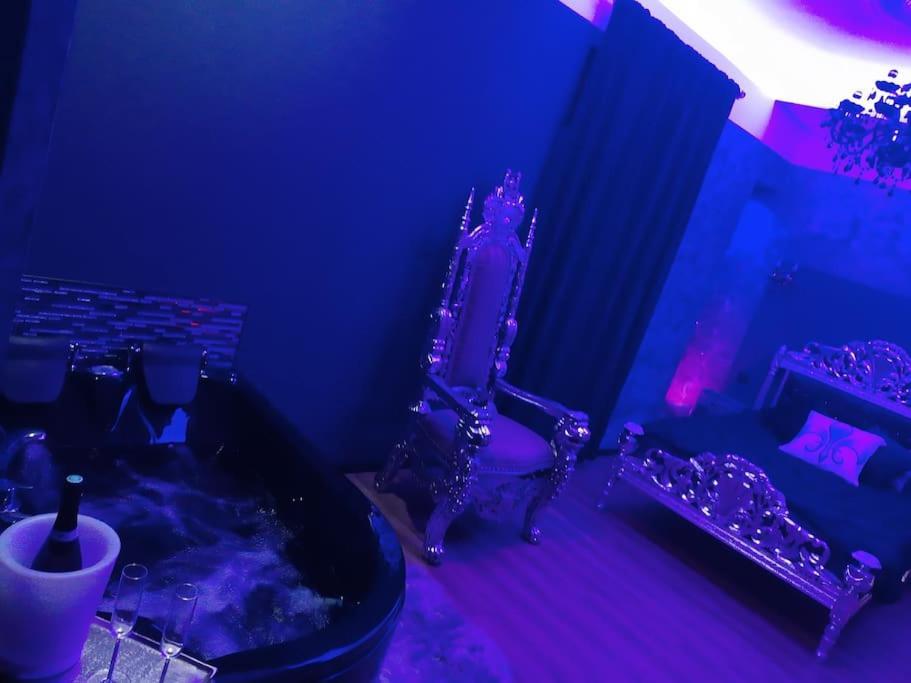 Nuit Romantique - Jacuzzi - Beziers - Romance Royale Zewnętrze zdjęcie