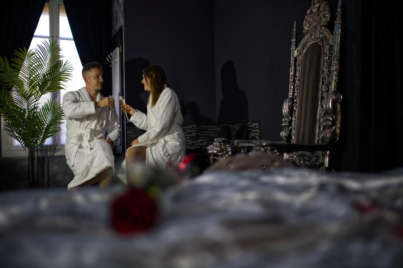 Nuit Romantique - Jacuzzi - Beziers - Romance Royale Zewnętrze zdjęcie