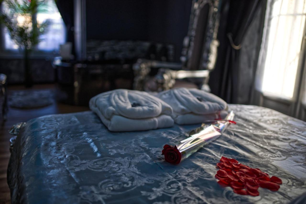 Nuit Romantique - Jacuzzi - Beziers - Romance Royale Zewnętrze zdjęcie